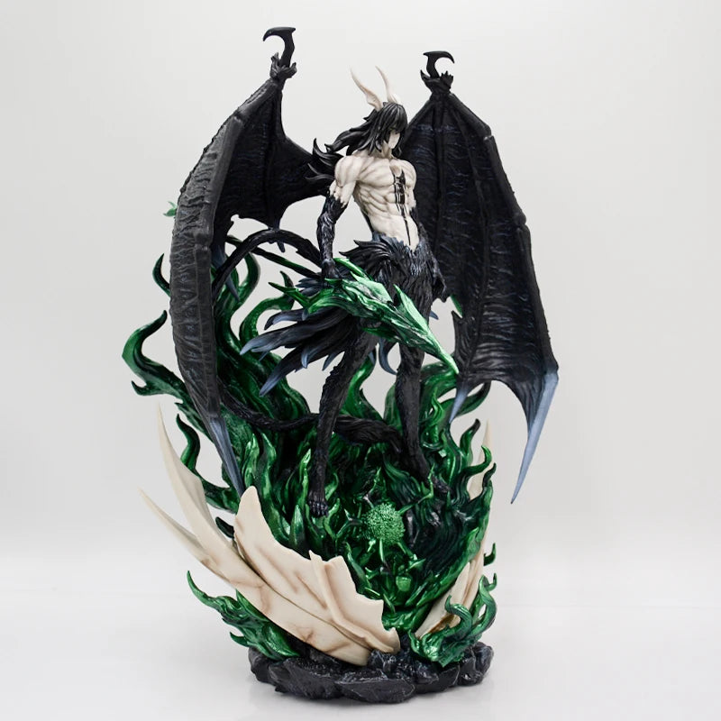 A detailed 32cm Bleach Anime Figure GK model featuring Kurosaki Ichigo in battle pose, available with Ulquiorra Cifer and Toshiro Hitsugaya variants.