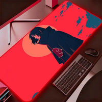 A glowing Itachi Uchiha RGB Mouse Pad illuminating a Gabinete Gamer computer setup with vivid Naruto anime art.