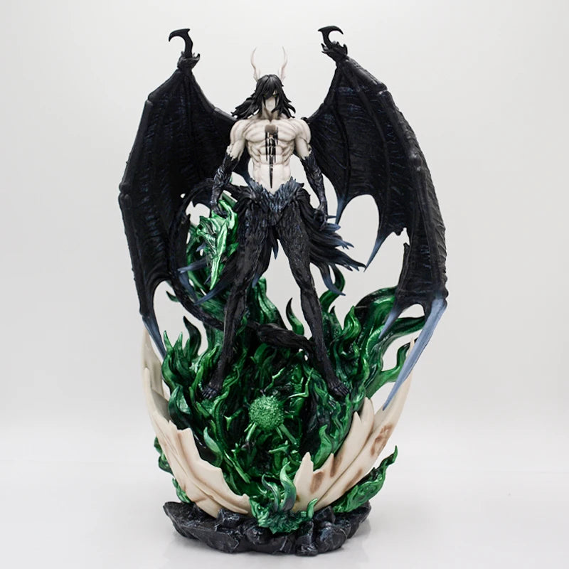 A detailed 32cm Bleach Anime Figure GK model featuring Kurosaki Ichigo in battle pose, available with Ulquiorra Cifer and Toshiro Hitsugaya variants.