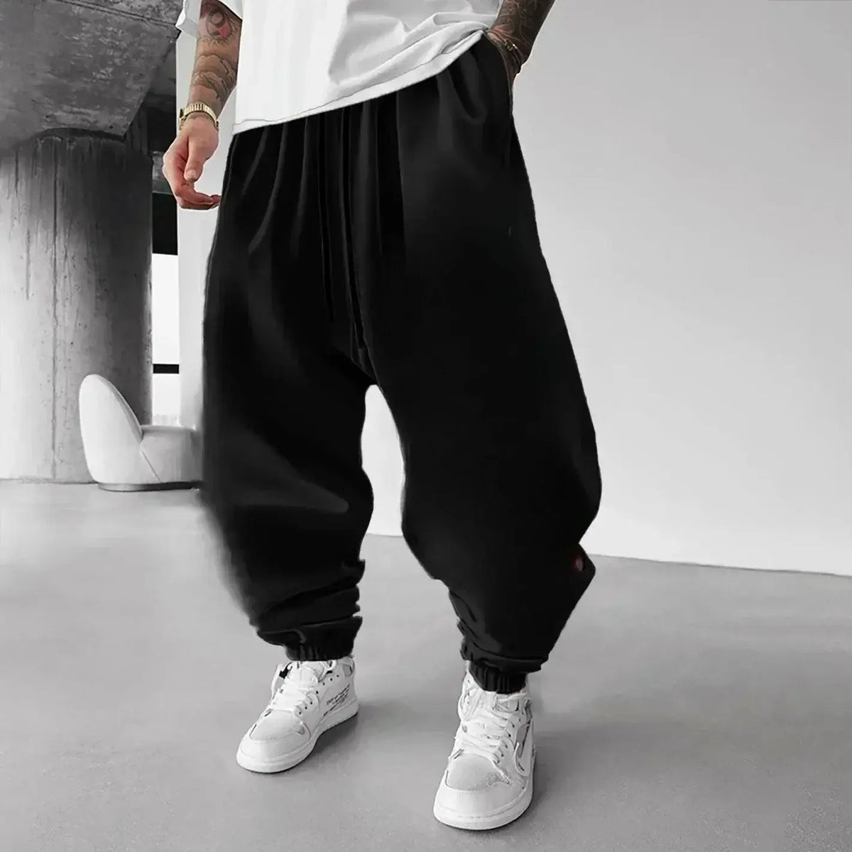 Men's loose One Piece Luffy Sweatpants featuring Y2K anime graphic prints, designed as autumn and winter hip hop trousers for gym and casual wear.