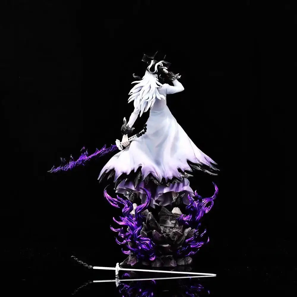 A large 33cm Bleach Ichigo Figure made of PVC, featuring two interchangeable battle forms and Zangetsu sword for anime desktop decoration.