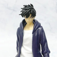 Sung Jin Woo Figure: detailed anime statue collectible model from Solo Leveling.