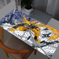A high-quality Naruto Uzumaki Mouse Pad featuring dynamic anime artwork, rolling out on a Gabinete Gamer desk with a Varmilo keyboard and PC mouse.
