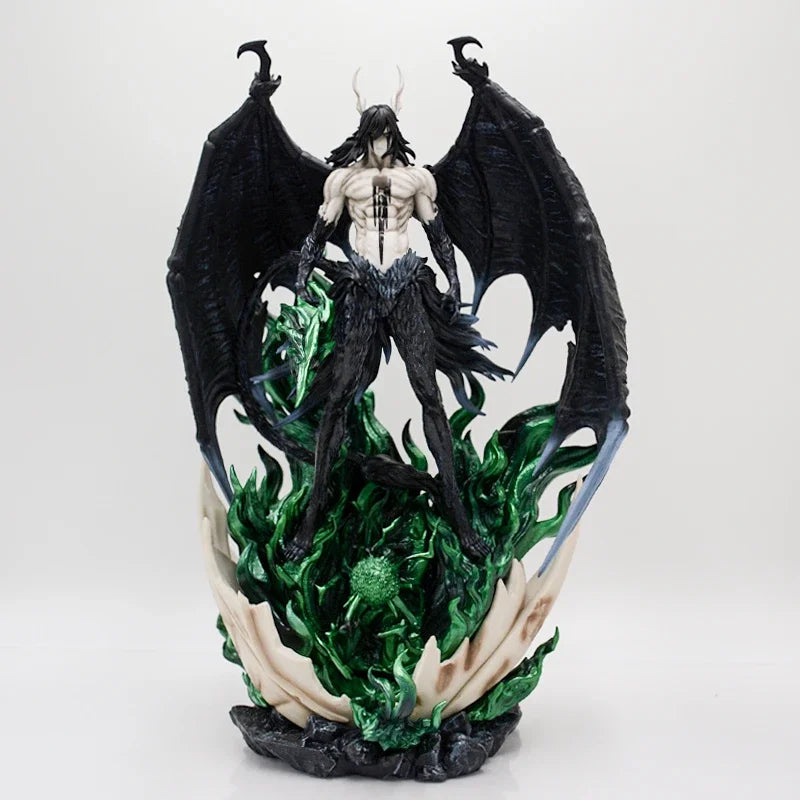 A detailed 32cm Bleach Anime Figure GK model featuring Kurosaki Ichigo in battle pose, available with Ulquiorra Cifer and Toshiro Hitsugaya variants.
