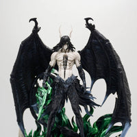 A detailed 32cm Bleach Anime Figure GK model featuring Kurosaki Ichigo in battle pose, available with Ulquiorra Cifer and Toshiro Hitsugaya variants.