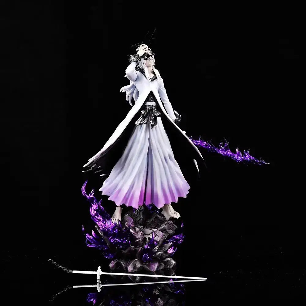 A large 33cm Bleach Ichigo Figure made of PVC, featuring two interchangeable battle forms and Zangetsu sword for anime desktop decoration.