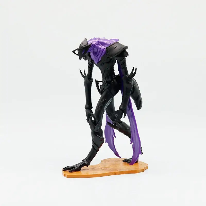 A detailed Solo Leveling Beru Figure made of PVC, featuring the Shadow Ant King in a dynamic battle pose for home decoration.