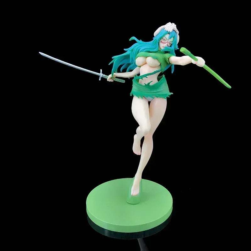A detailed 32cm Bleach Anime Figure GK model featuring Kurosaki Ichigo in battle pose, available with Ulquiorra Cifer and Toshiro Hitsugaya variants.
